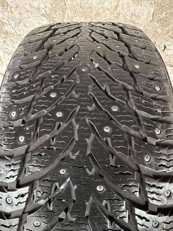 Nokian Hakkapeliitta 9, winter 225/45 R18