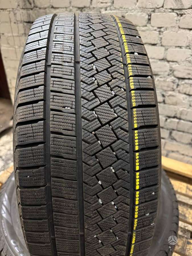 Pirelli WINTER ICE ZERO ASIMMETRICO, winter 255/45 R20