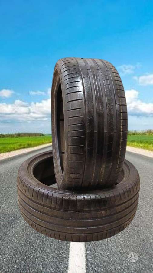 Pirelli P ZERO PZ4, summer 275/35 R22