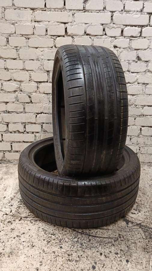 Pirelli P ZERO PZ4, summer 275/35 R22
