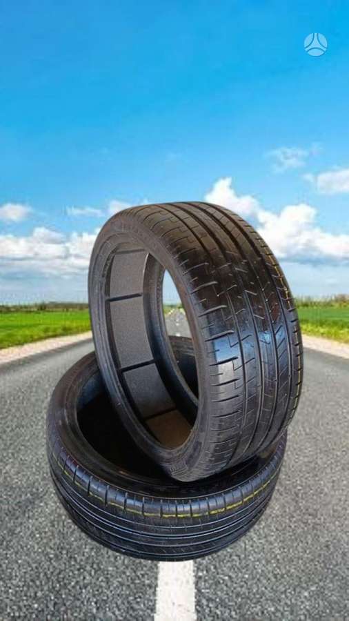 Pirelli P ZERO PZ4, summer 265/35 R22