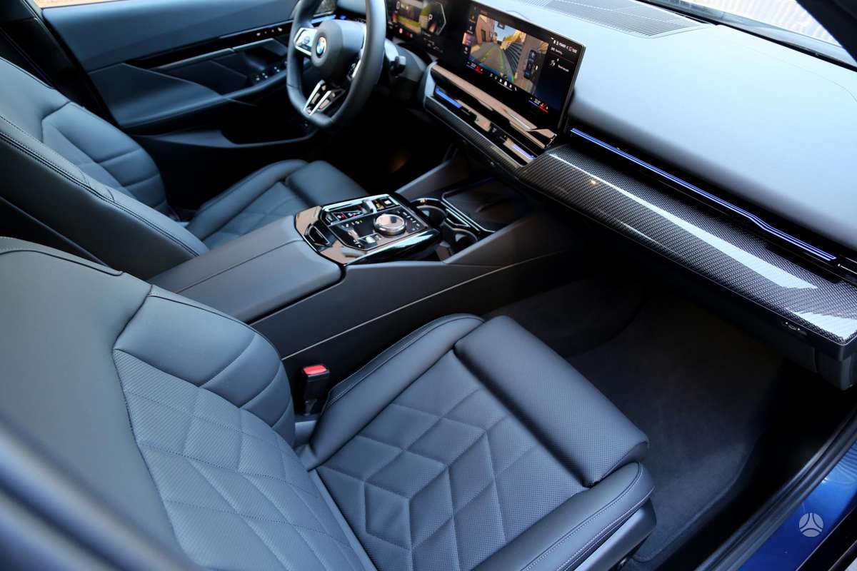 BMW 520, 2.0 l., Седан