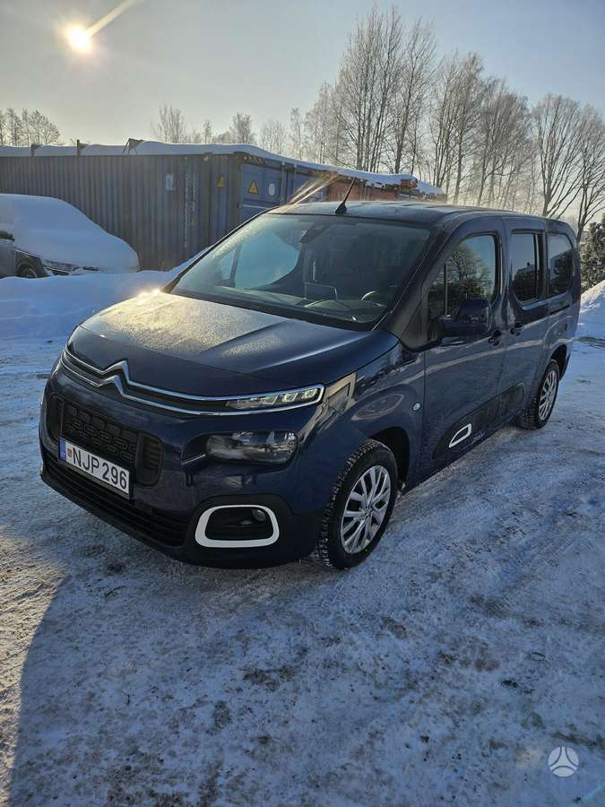 Volkswagen Caddy Maxi, 2.0 l., mpv / minivan