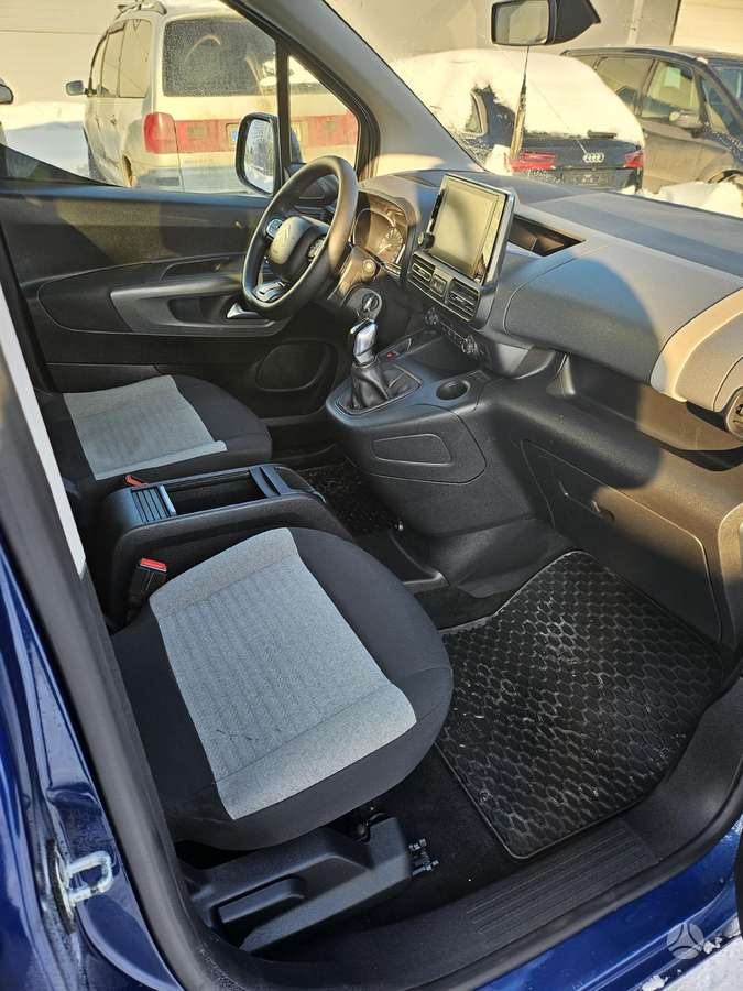 Volkswagen Caddy Maxi, 2.0 l., Минивэн
