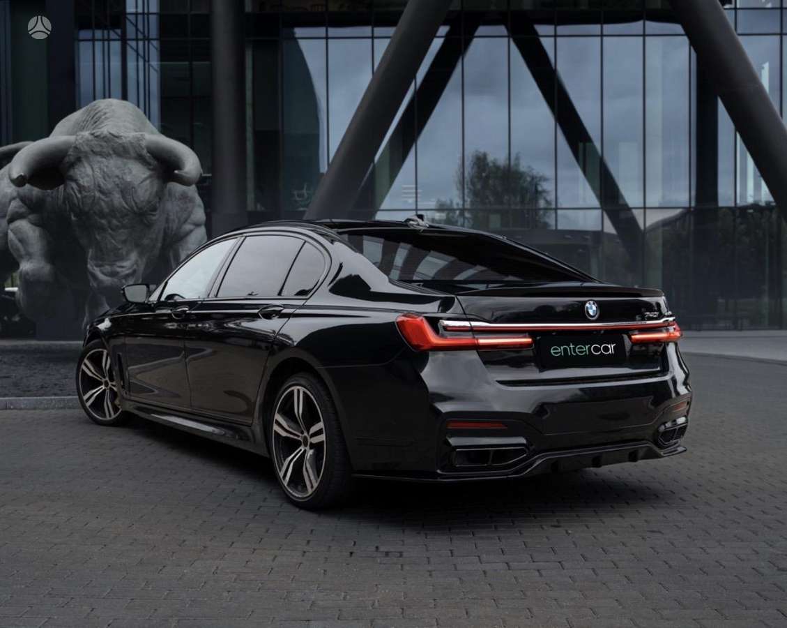 BMW 740, Лимузин