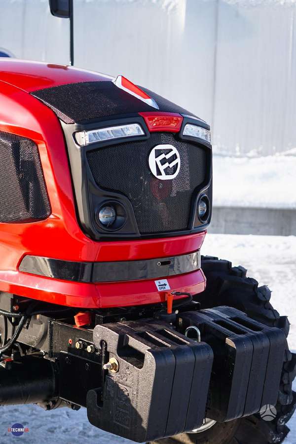 Dong Feng DF504GT, traktoriai