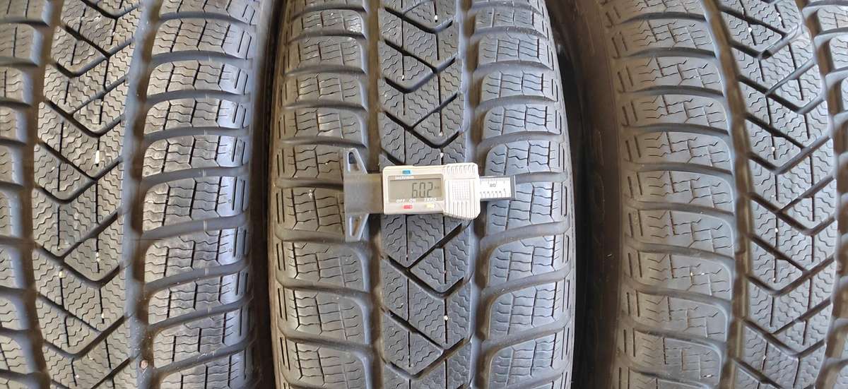 Pirelli Soto Zero 3, winter 225/45 R18