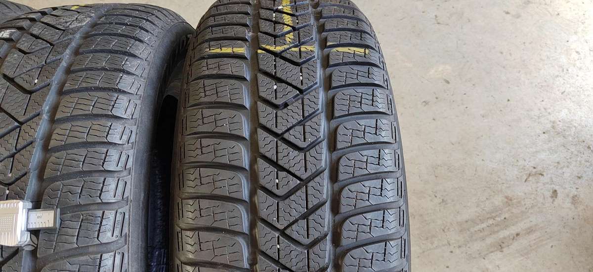 Pirelli Soto Zero 3, winter 225/45 R18