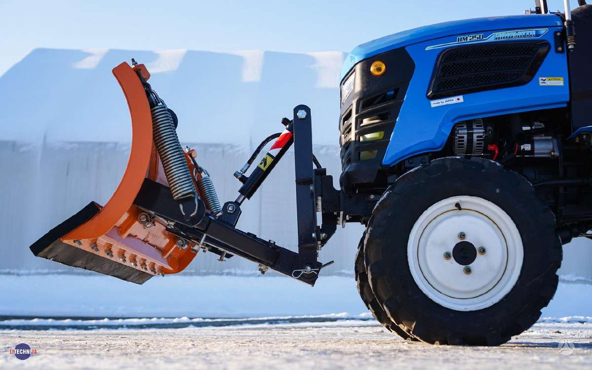 Hinomoto HM250 su stumdytuvu, тракторы
