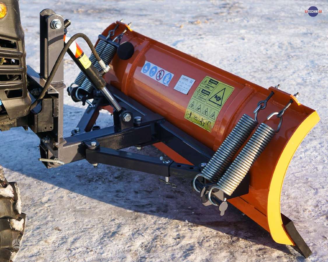 Hinomoto HM250 su stumdytuvu, тракторы