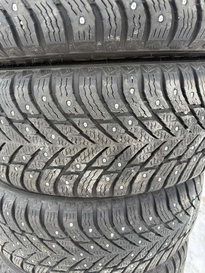 Nokian, зимние 235/60 R18