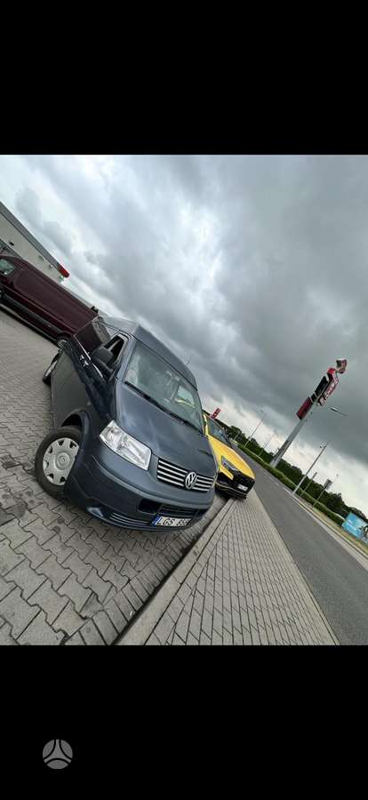 Volkswagen Transporter, passenger vans