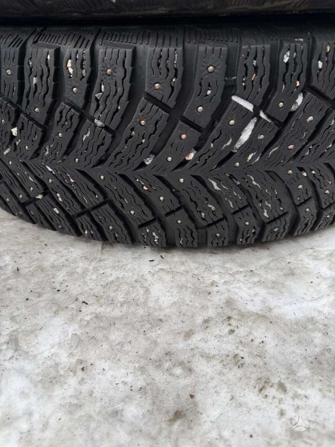 Michelin, žieminės 215/65 R17
