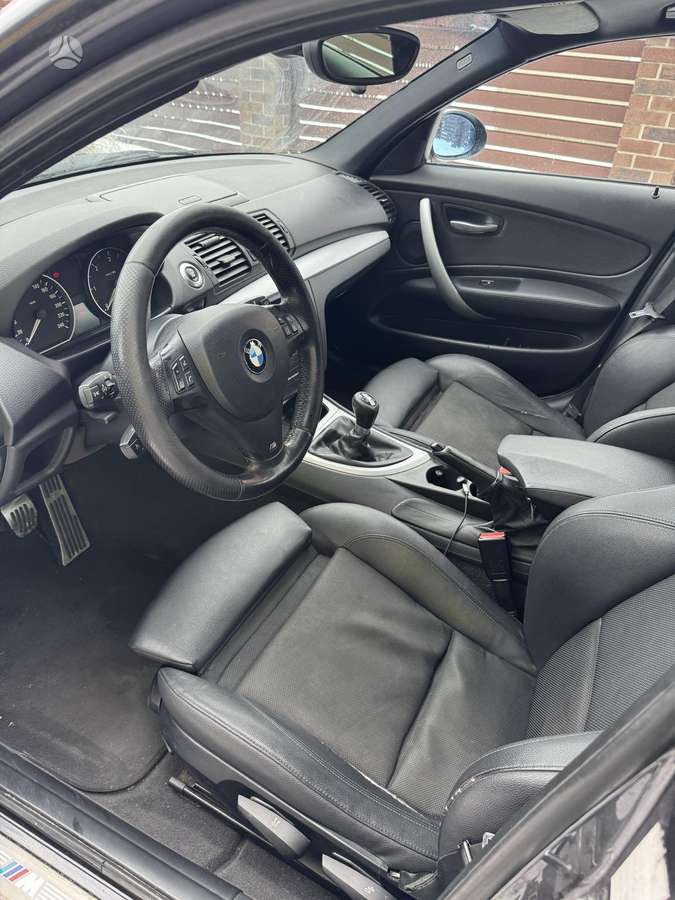 BMW 118, 2.0 l., Хэтчбек