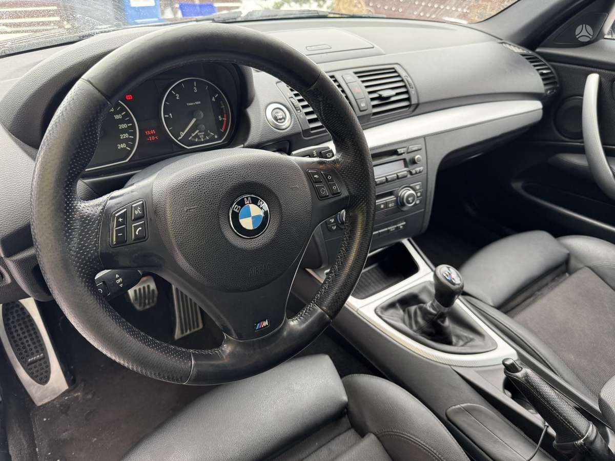 BMW 118, 2.0 l., Хэтчбек
