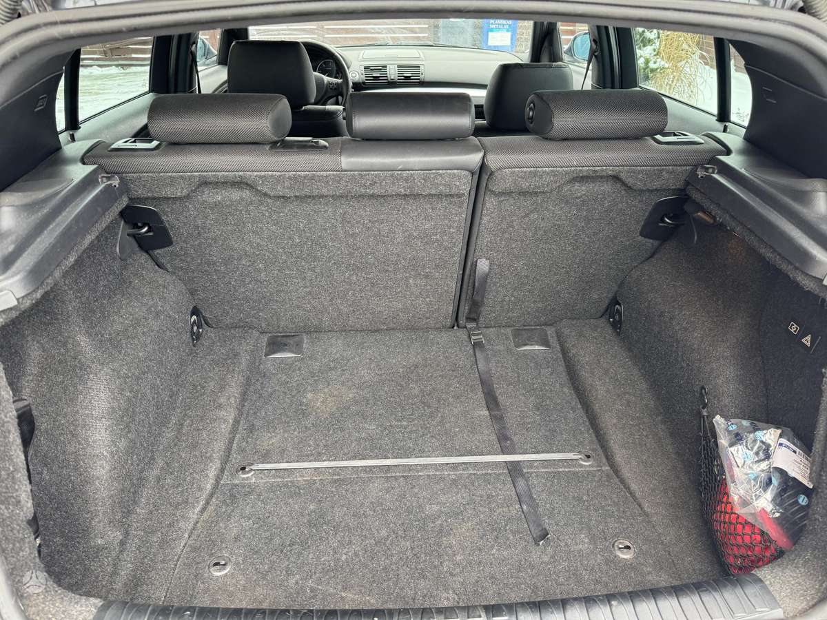 BMW 118, 2.0 l., hatchback