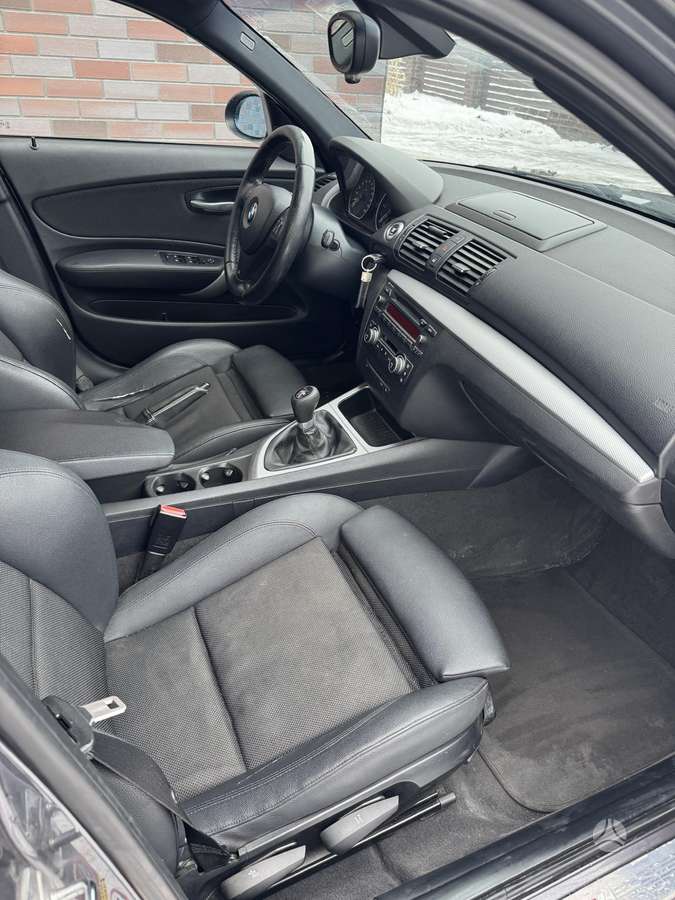 BMW 118, 2.0 l., Хэтчбек