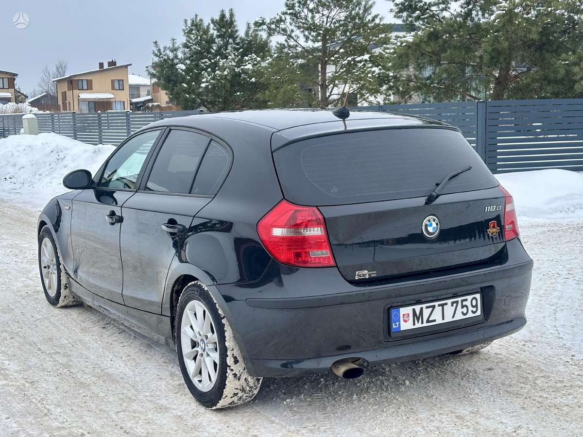 BMW 120, 2.0 l., Хэтчбек