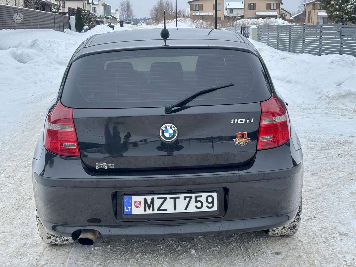 BMW 120, 2.0 l., Хэтчбек
