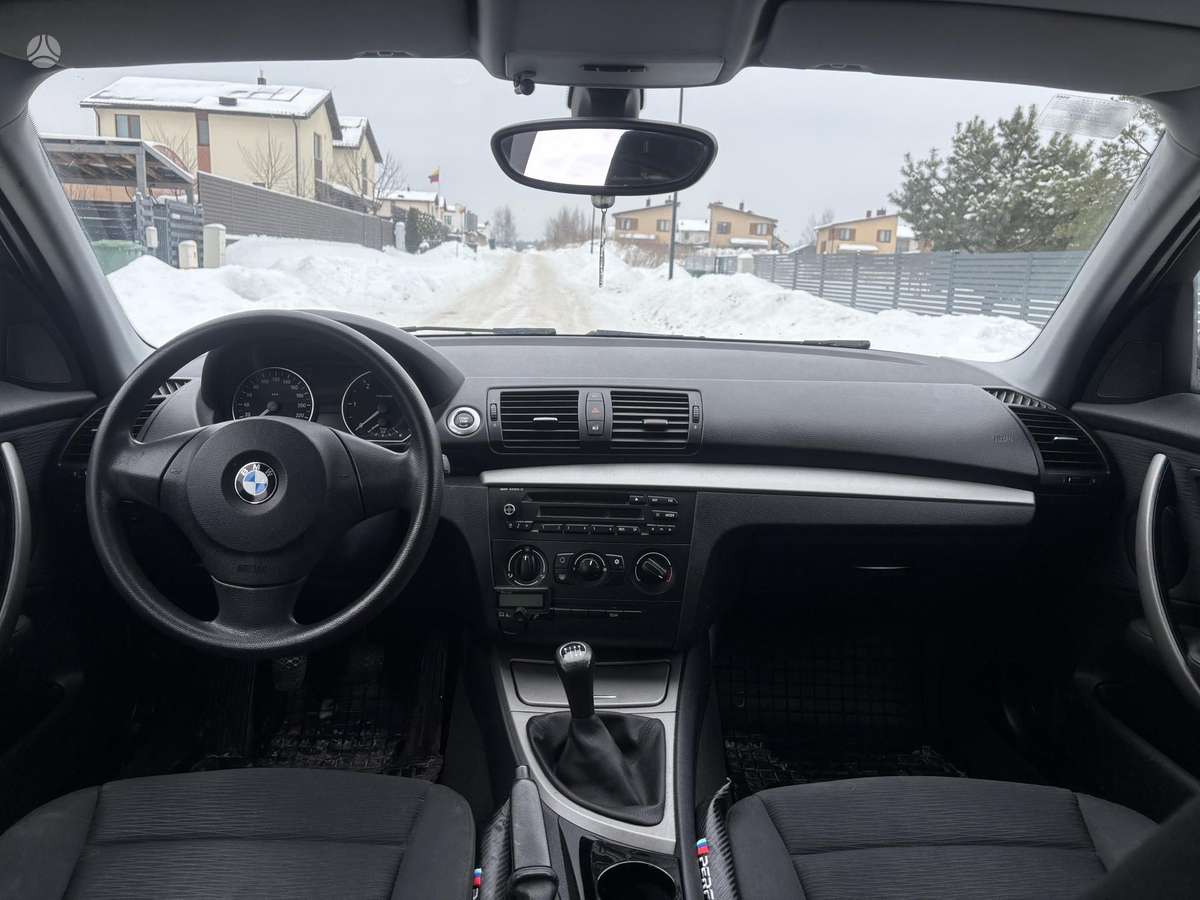 BMW 120, 2.0 l., hatchback