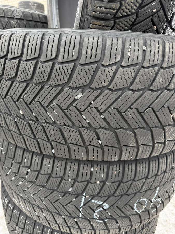 Michelin, всесезонные 265/40 R21