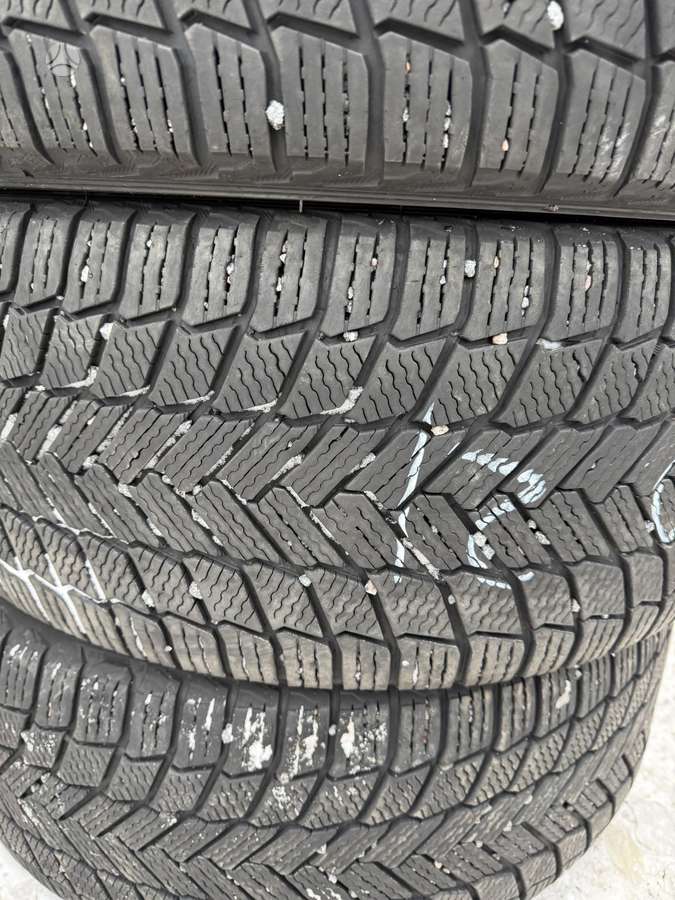 Michelin, всесезонные 265/40 R21