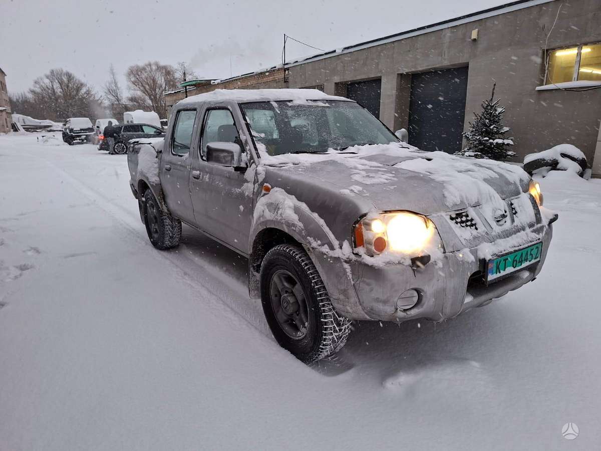 Nissan Navara, 2003 4
