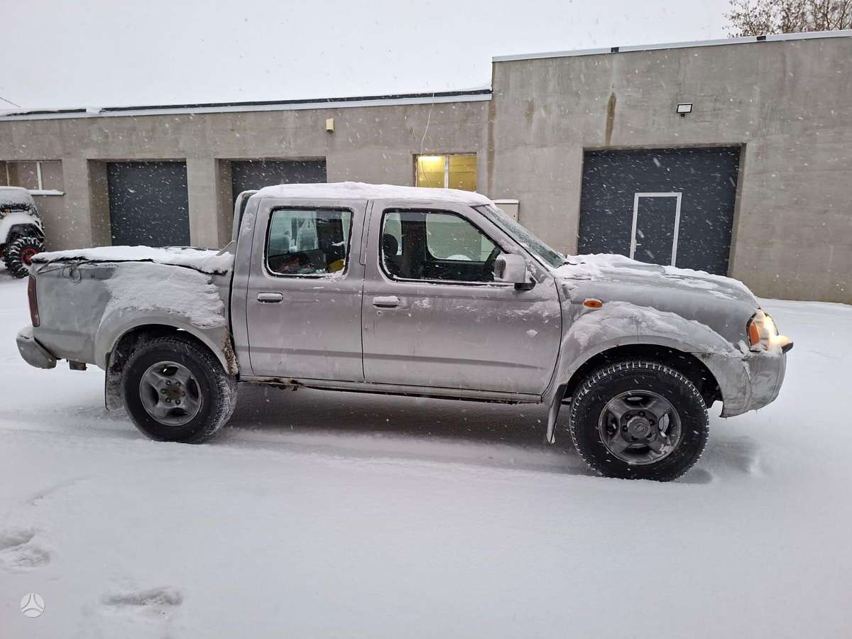 Nissan Navara, 2003 6