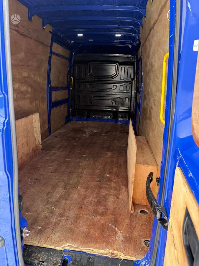 Volkswagen Crafter, 2023 9