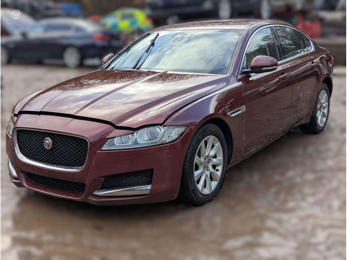 Jaguar XF engine