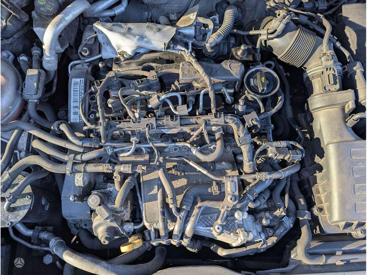 Volkswagen Passat engine
