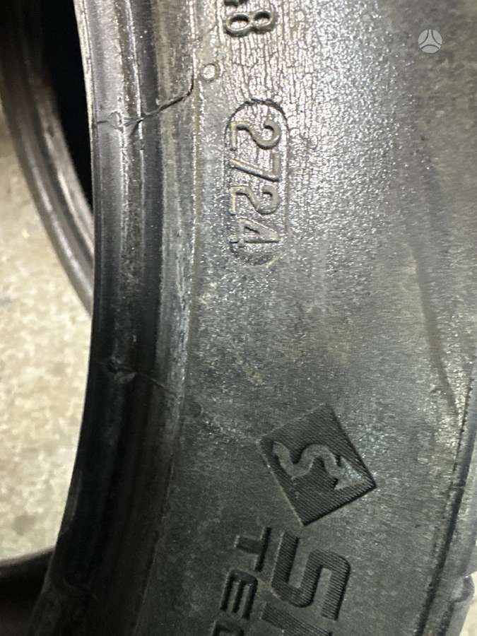 Continental, всесезонные 245/40 R18