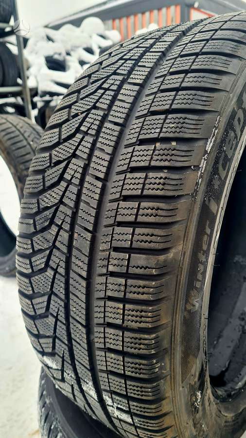 Hankook, winter 235/50 R18