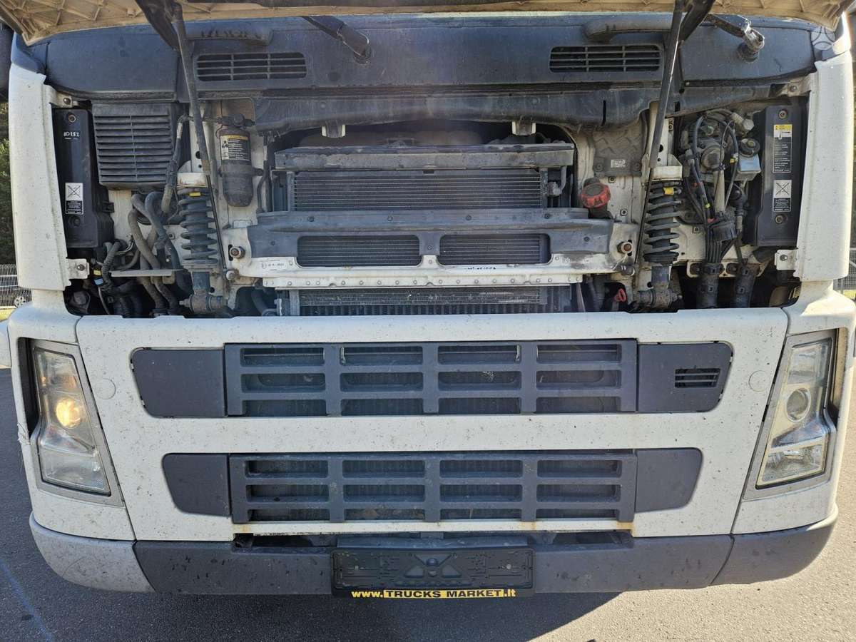 Volvo FM9 TA 2026-04, box trucks / box vans
