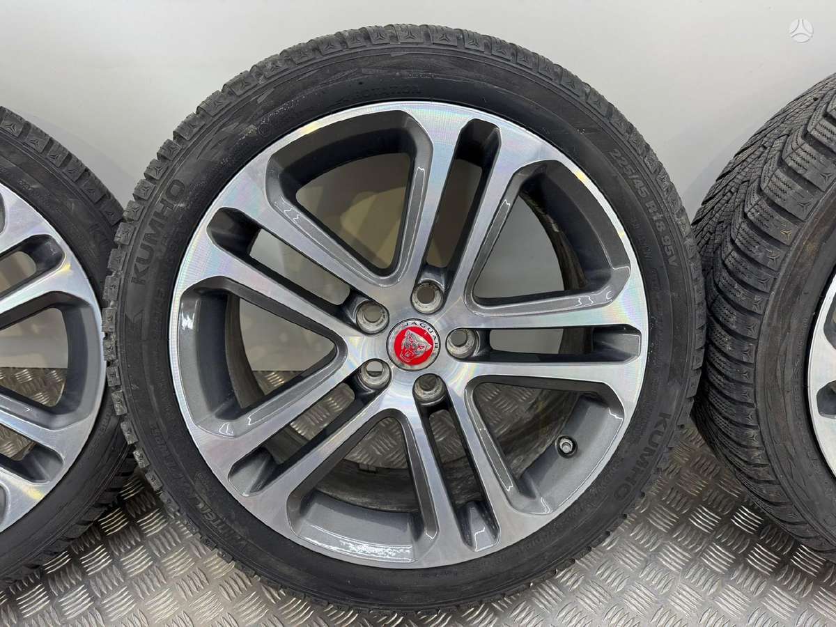 Jaguar XE, lengvojo lydinio, R18