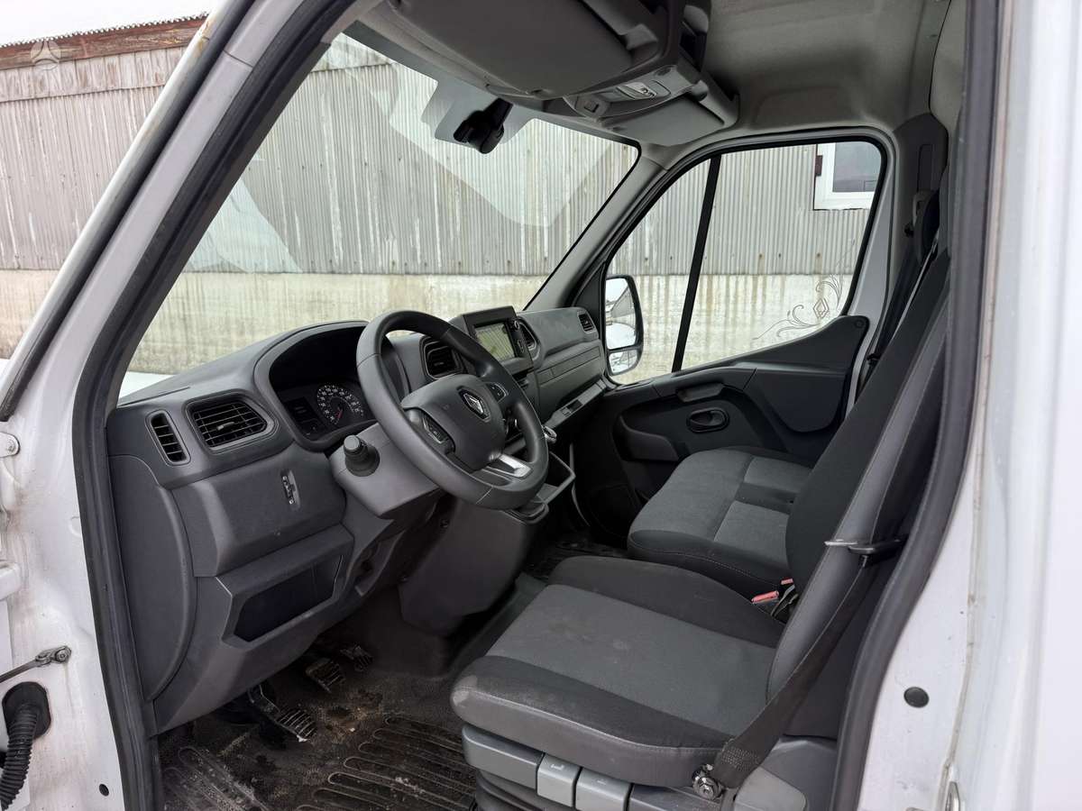 Renault Master, 2022 13