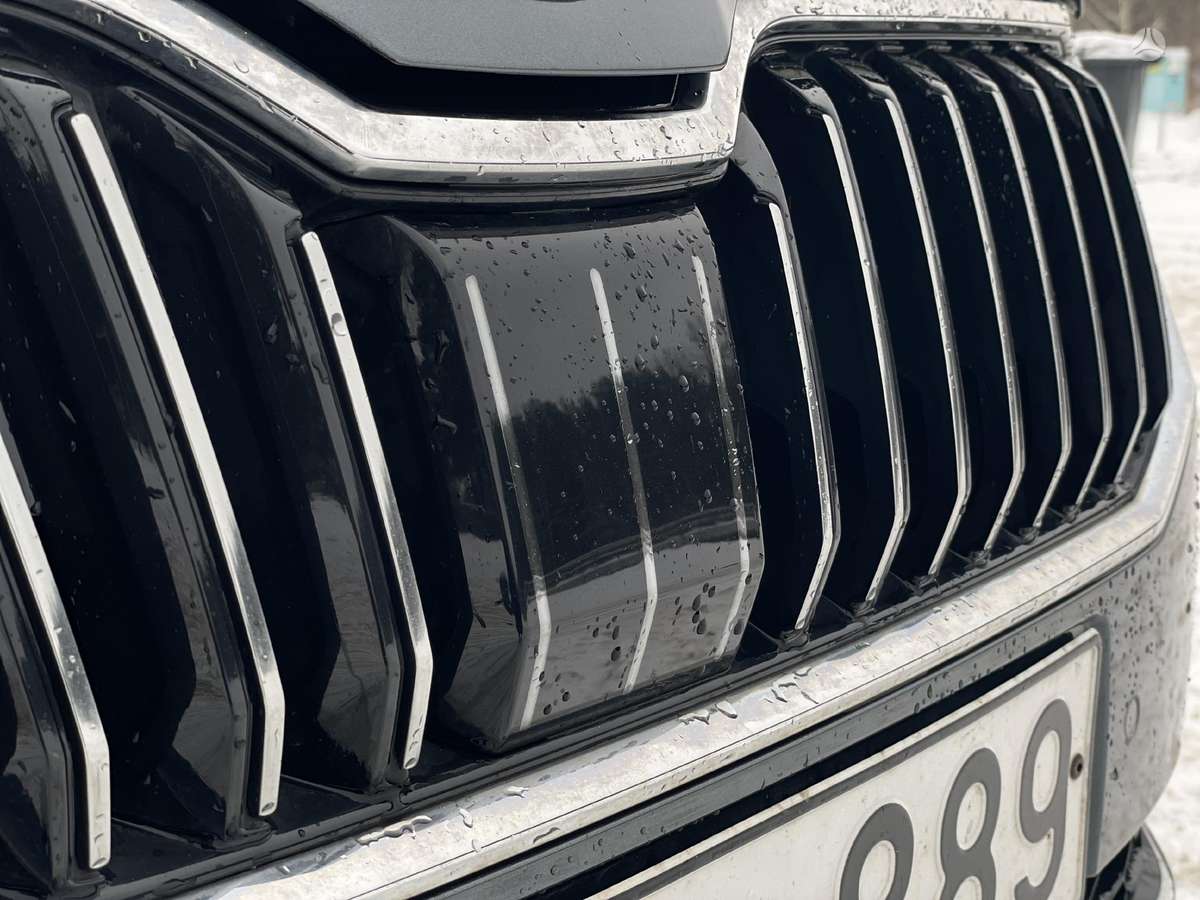 Skoda Superb, 2.0 l., Седан