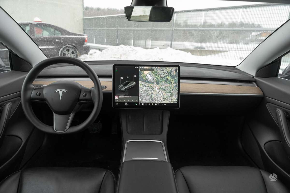 Tesla Model 3, 60 кВт·ч, Седан