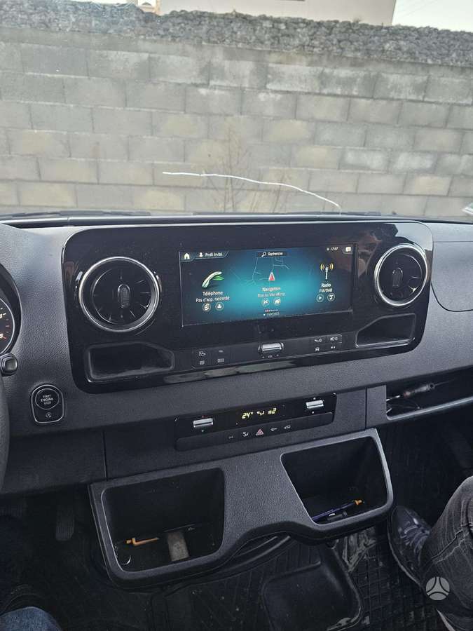 Mercedes-Benz Sprinter, 2020 14