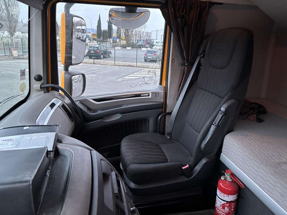 DAF XF106.480, double sleeper