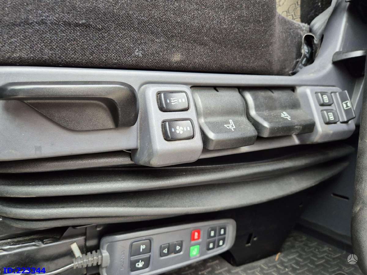 Scania R520 V8 Retarder Euro6, double sleeper