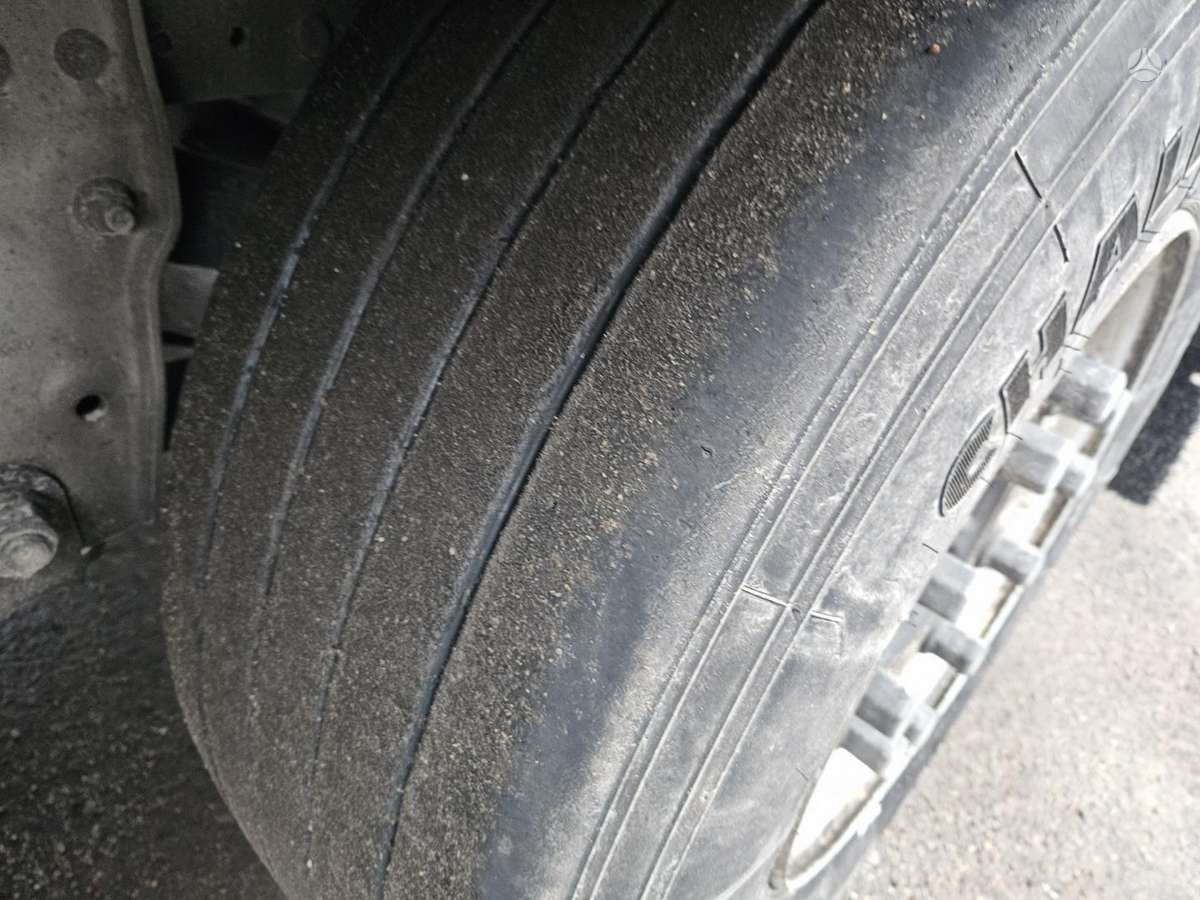 Schmitz SCB S3T, užuolaidinės / tentinės