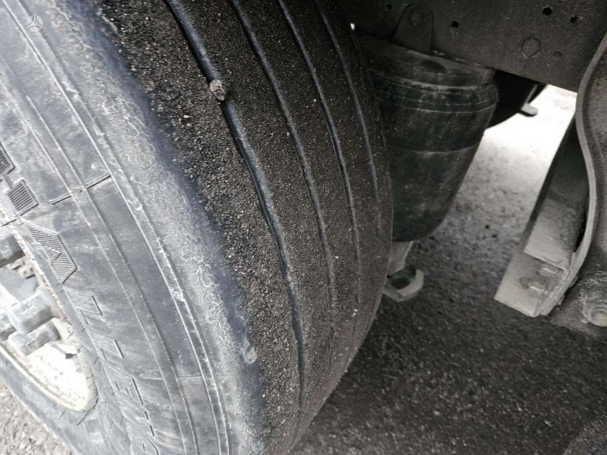 Schmitz SCB S3T, užuolaidinės / tentinės