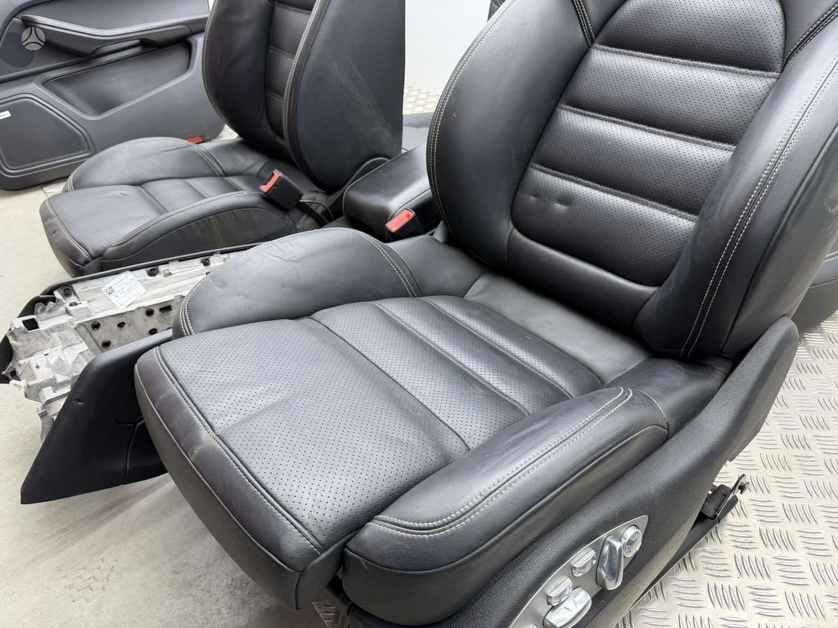 Porsche Macan interior parts