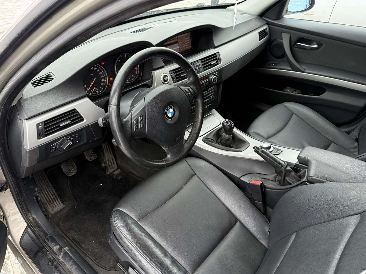 BMW 320, 2.0 l., Седан