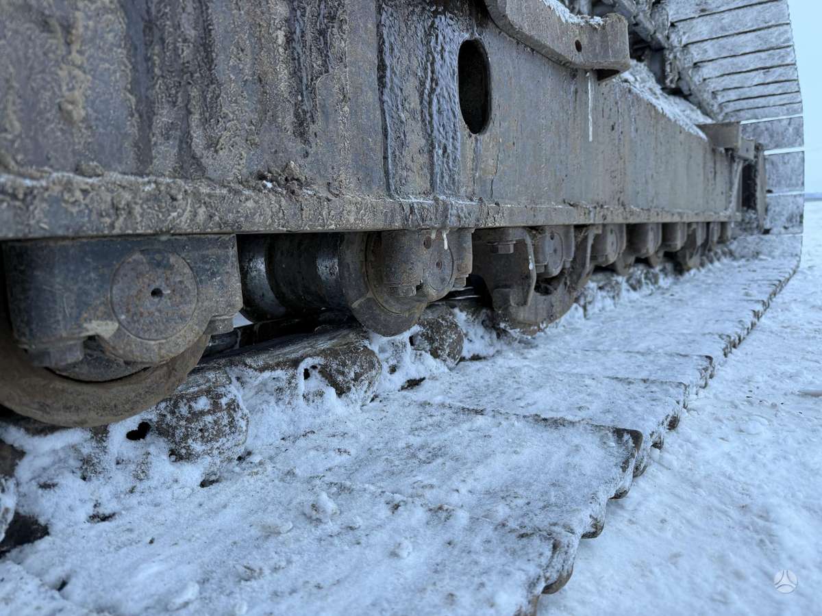 Komatsu HB 215 LC-2, экскаваторы