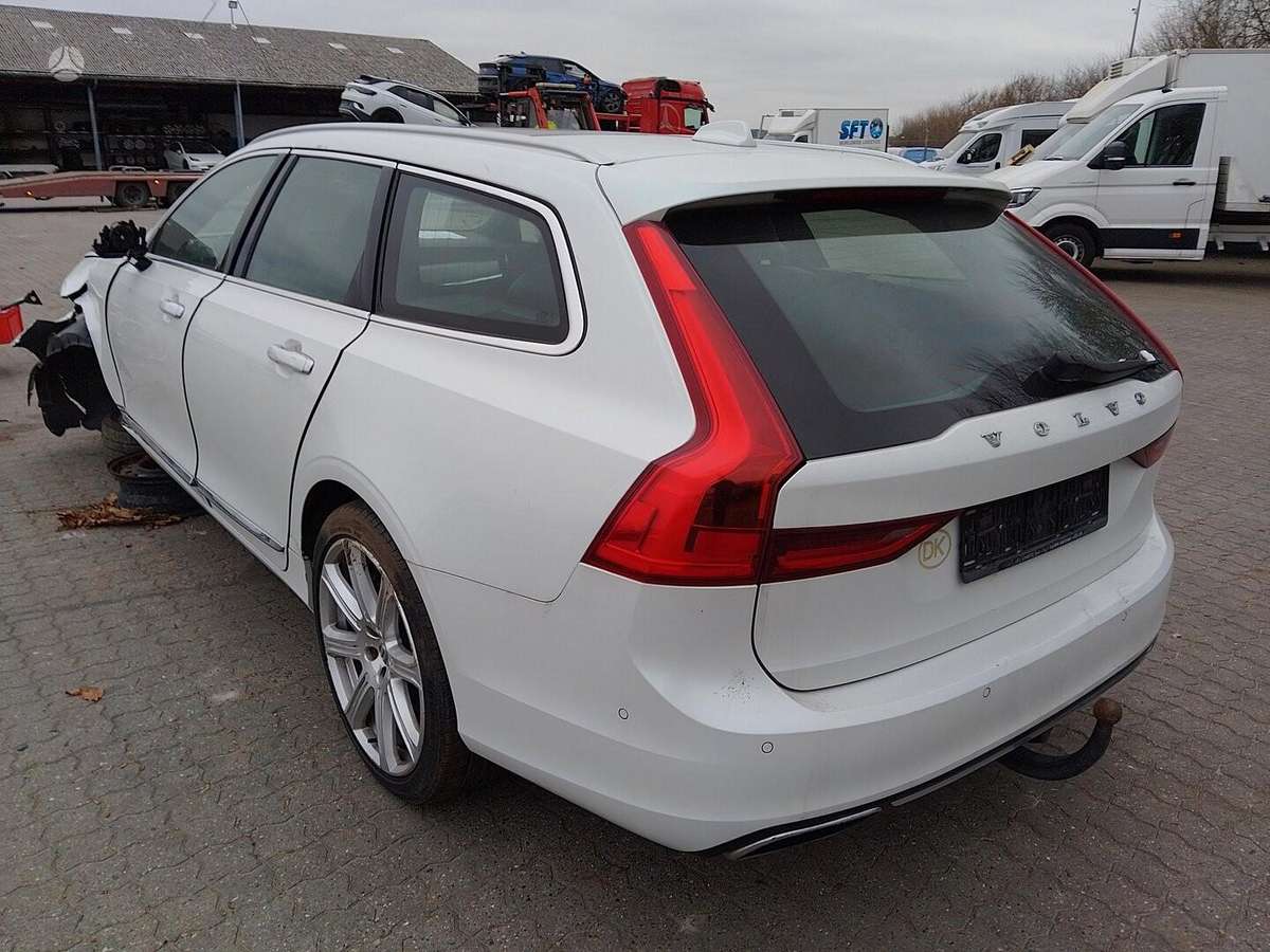Volvo V90 for parts