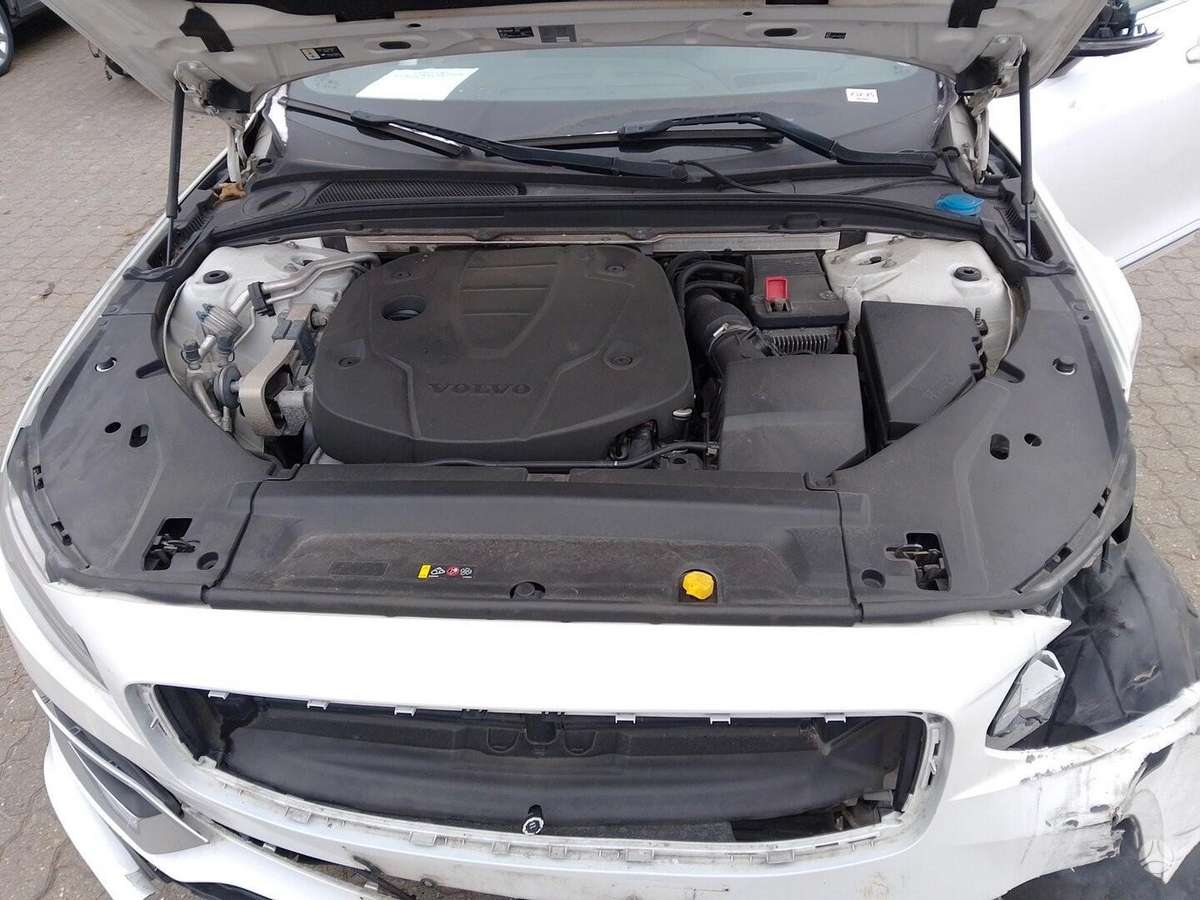 Volvo V90 for parts