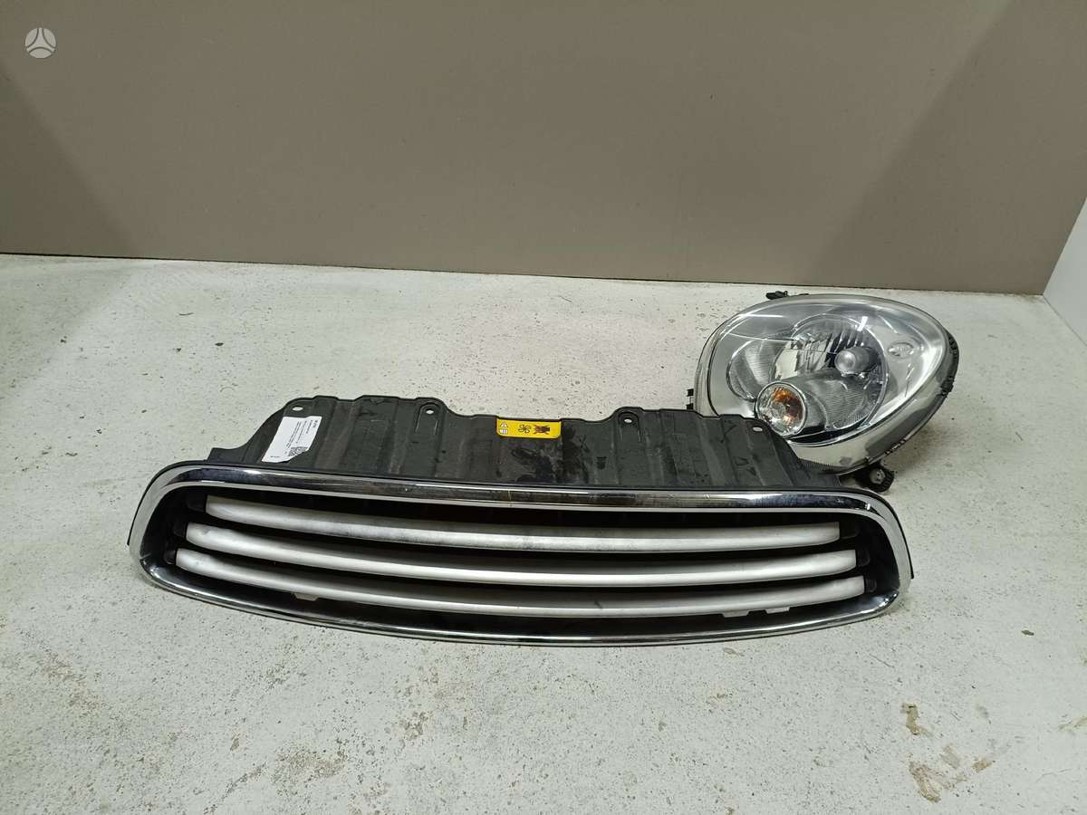Mini Countryman fenders, lights, front grill