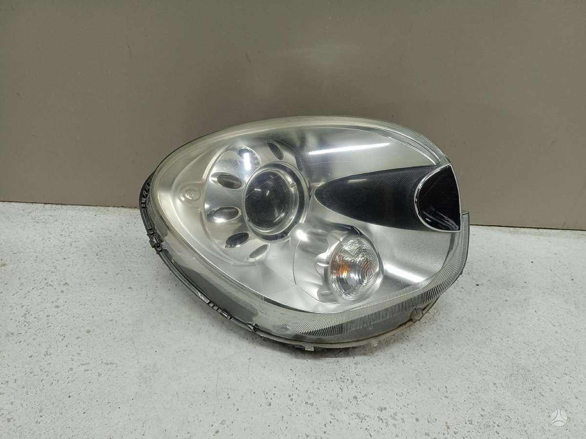 Mini Countryman fenders, lights, front grill